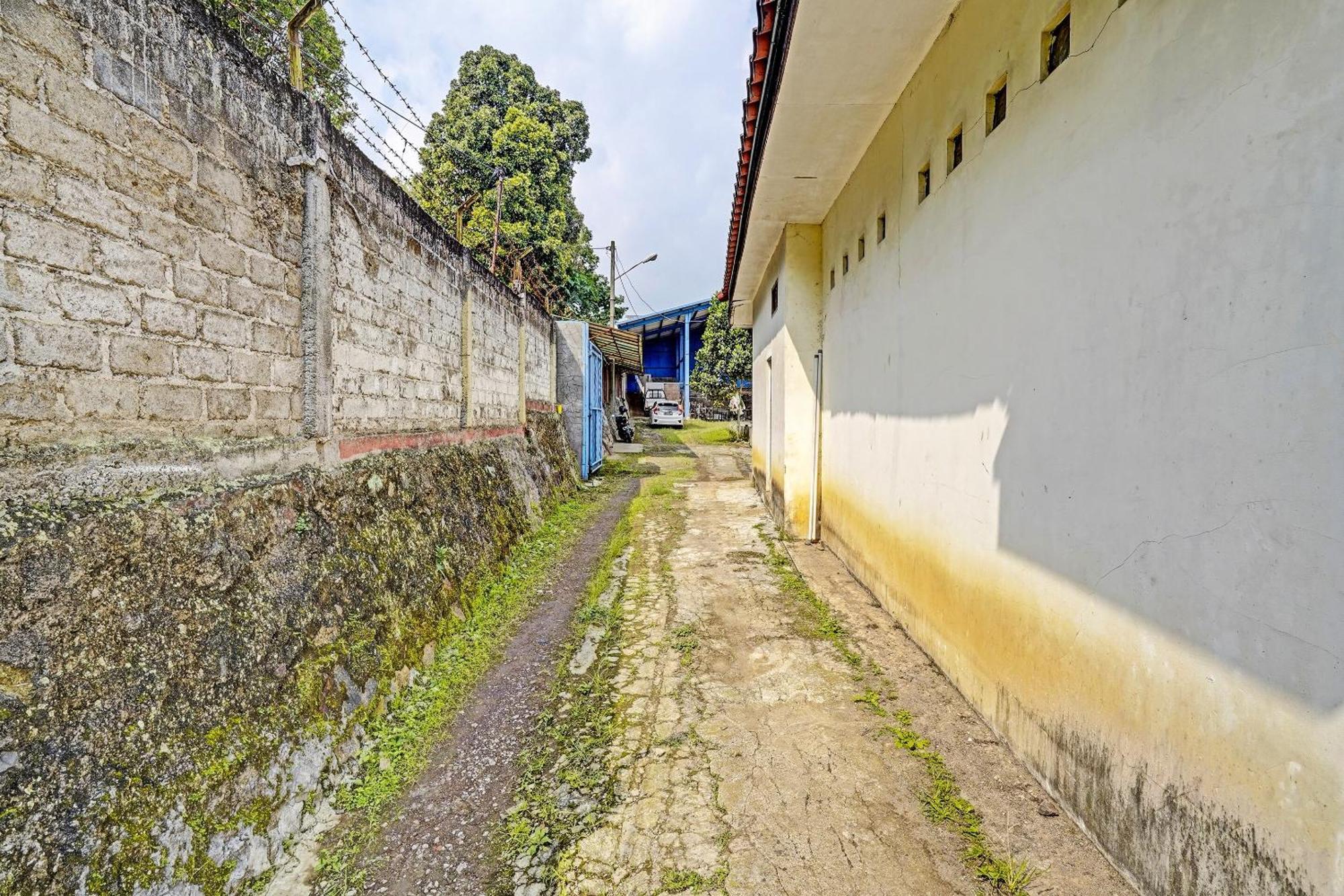 Oyo Life 91469 Pondok Pelita 伦邦 外观 照片